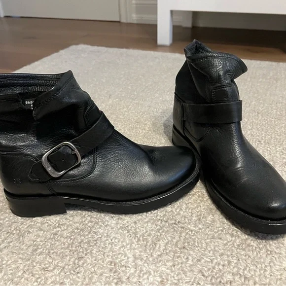 Frye Veronica Booties SIZE 6.5 - Picture 3 of 5